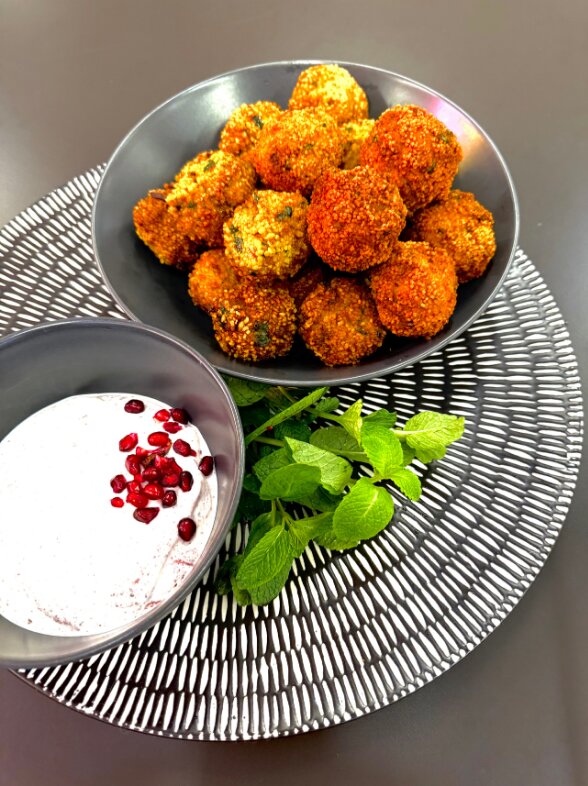 Chicken kofta with sumac yoghurt, mint and cantaloupe